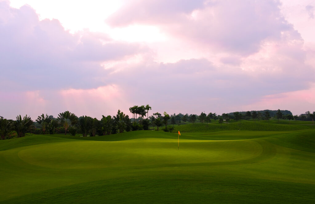 twin-doves-golf-course-vietnam-platinum-te-paspalum-atlas-turf-international